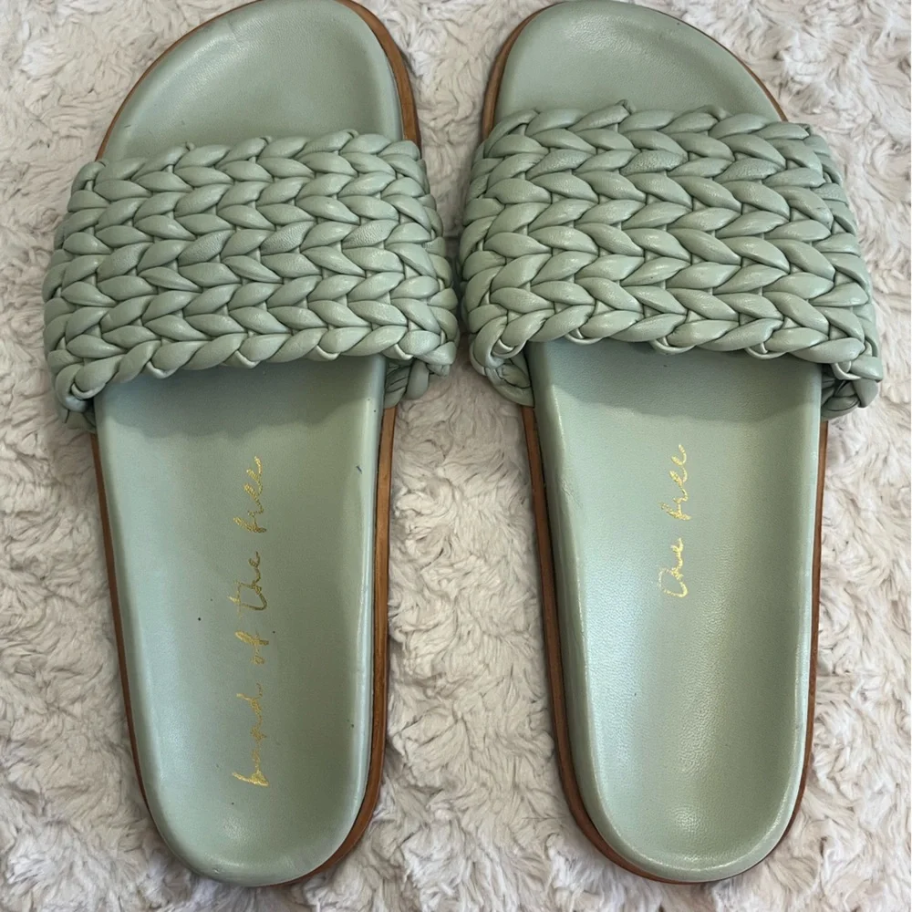 Band of‎ the Free Ciara sage green slide sandal NEW 9